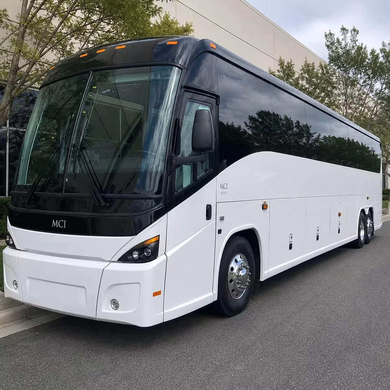 airport transfer shuttles for boulder s tech and biotech workforce