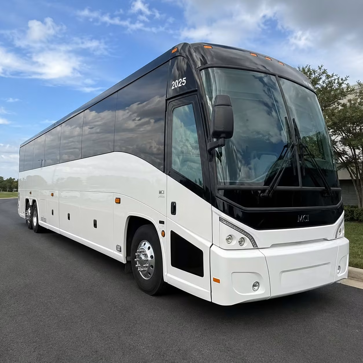 boulder charter bus rental fleet