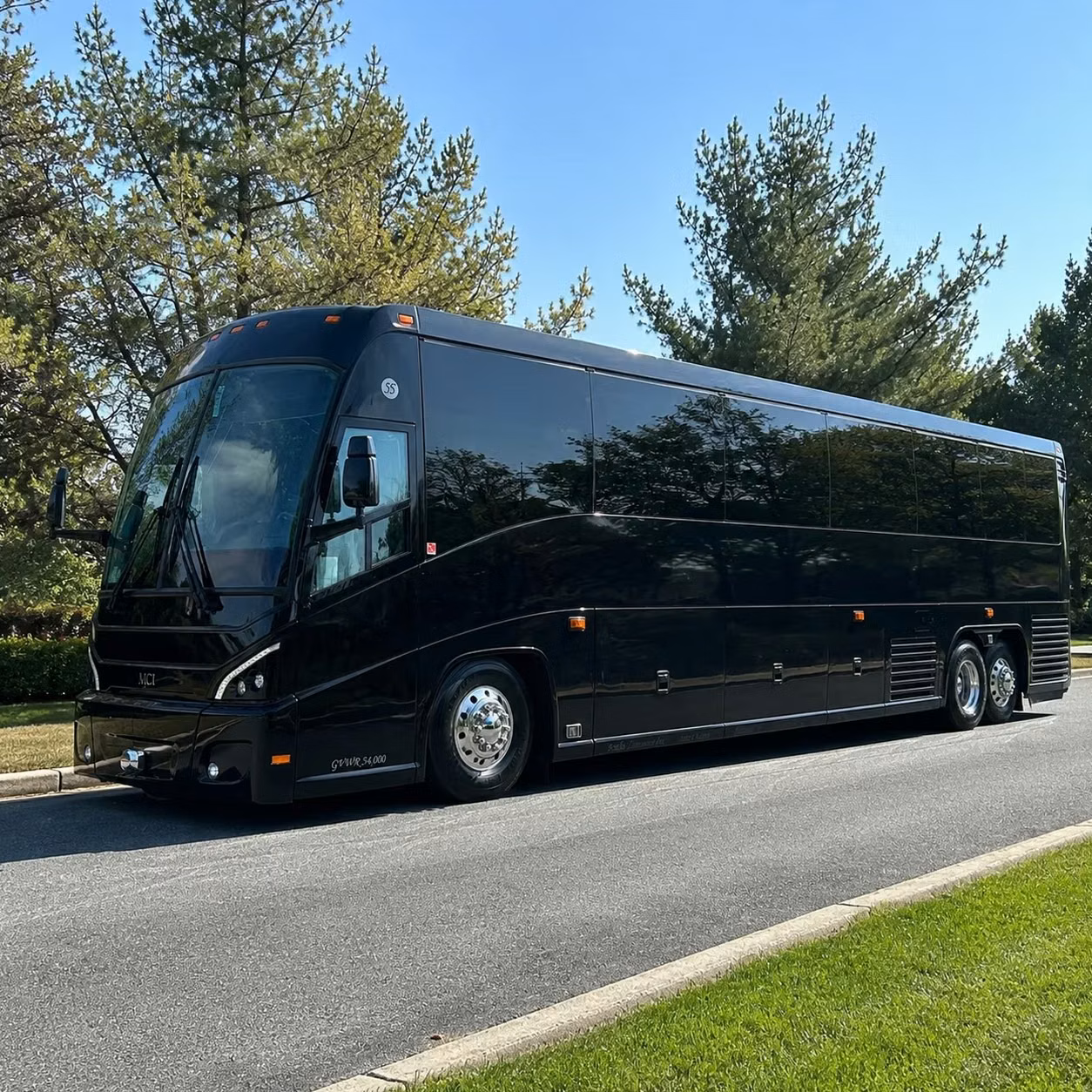 shuttling boulder city county state government personnel along the front range
